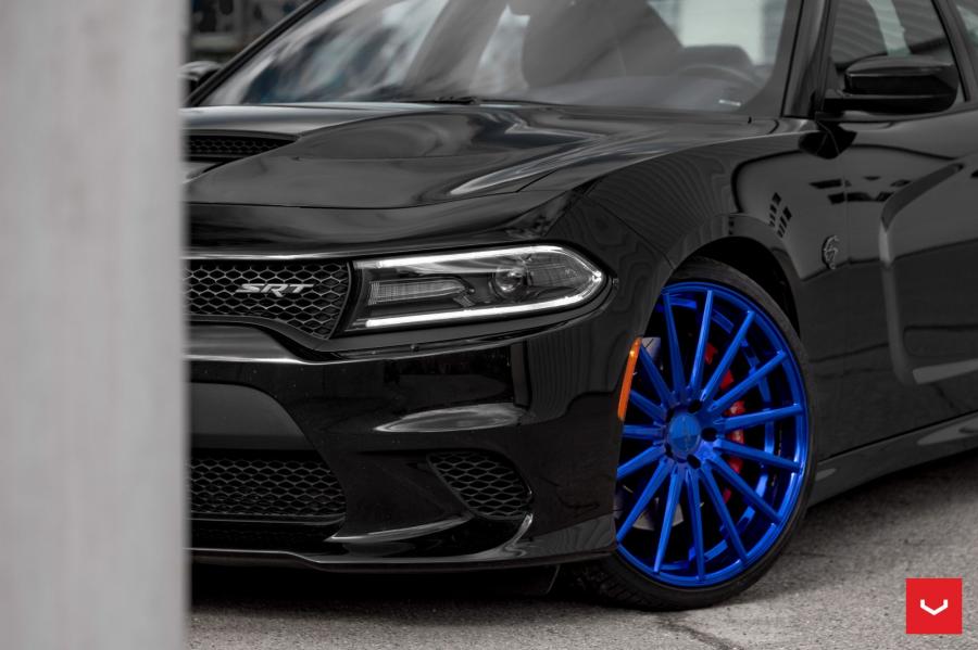 Детали экстерьера Dodge Charger SRT on Vossen Wheels (VFS2) 2017 года  (фото 19 из 26)